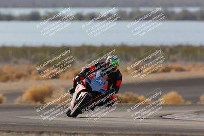 media/Dec-18-2022-SoCal Trackdays (Sun) [[8099a50955]]/Turn 14 (940am)/